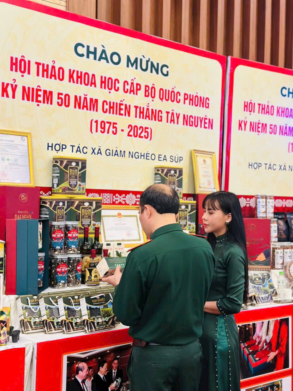 hop tac xa giam ngheo ea sup tham gia hoi thao khoa hoc ky niem 50 nam chien thang tay nguyen 2